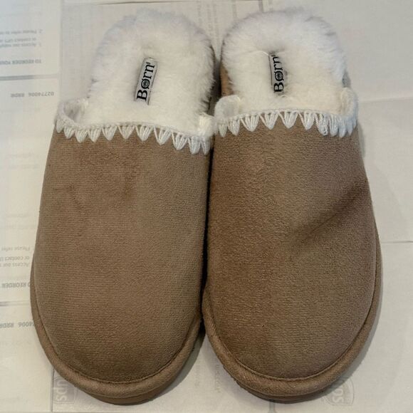 NWOT/NWOB Born Slippers - Women's Size S (5-6) or XL (11-12) - Tan, Faux Suede - Picture 7 of 10